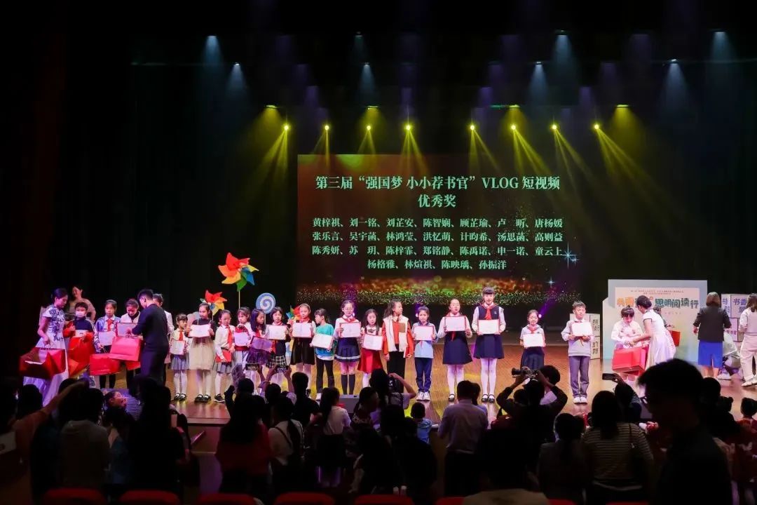 https://mmbiz.qpic.cn/sz_mmbiz_jpg/pJpJQUu1BNwm1HeO3llFpAMIiaHmHvvqfPVRvVJPS7oLrC9CYupqM1A3BlrWRIZyWT2B3Wxjec189nWVZWG11fg/640?wx_fmt=jpeg&from=appmsg